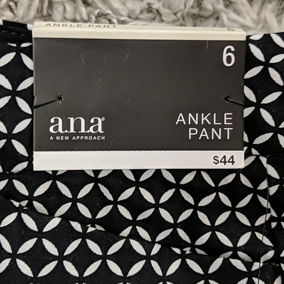 A.n.a Trouser Pants - Picture 2 of 10
